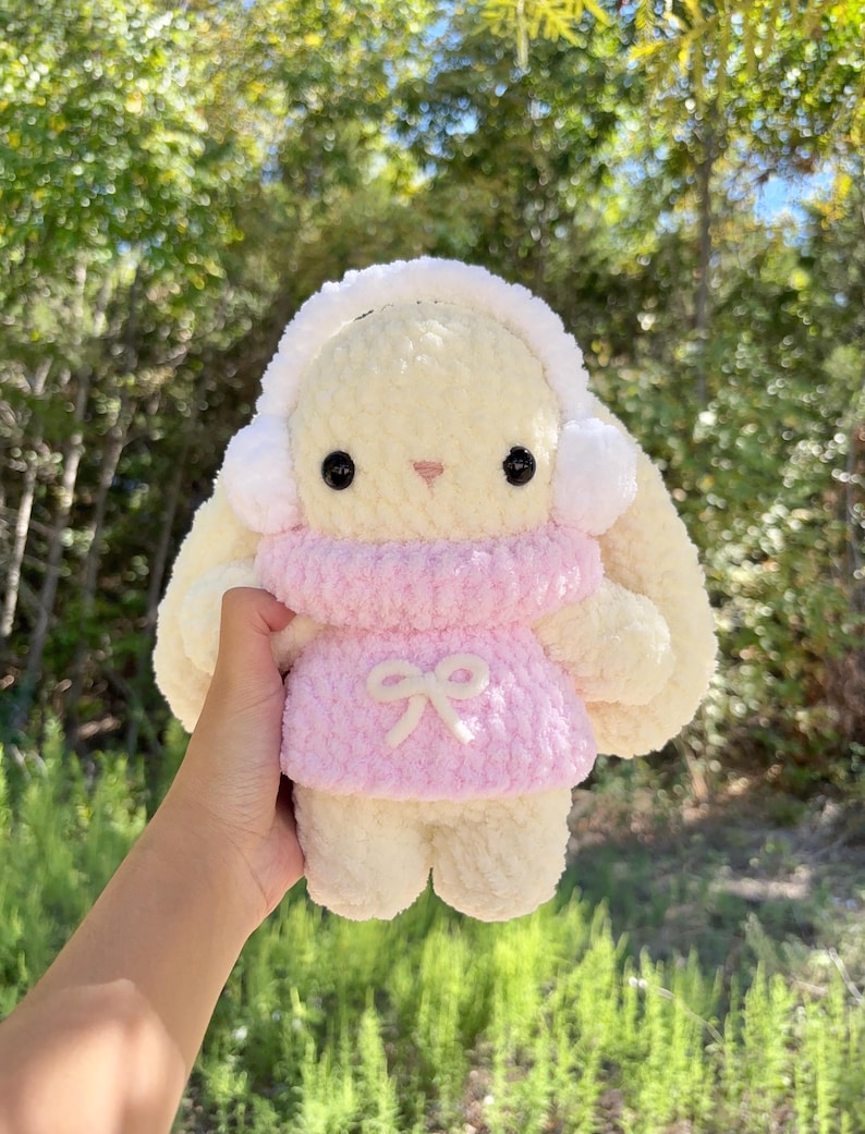 11-in-1 Häkelanleitung – Baby-Hase mit Kleidung